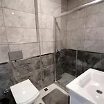 Levent Apartman *